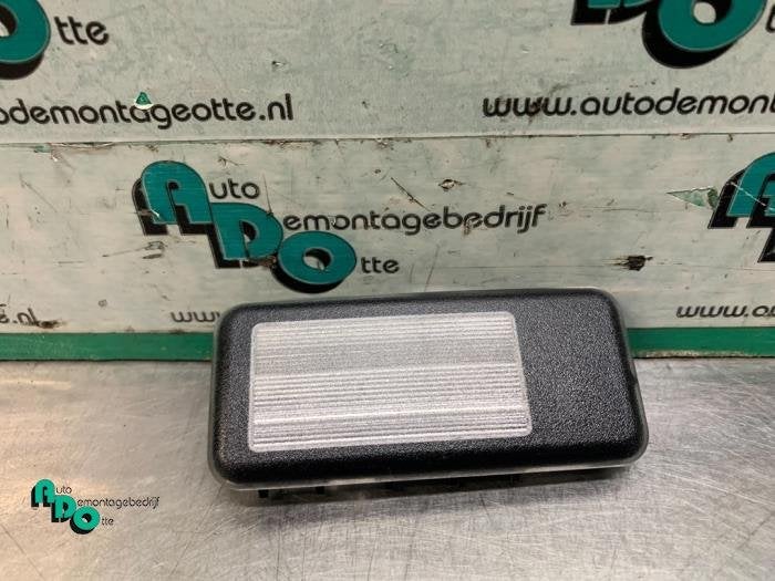 Eclairage immatriculation d'un BMW 3-Serie (3-Serie 98-), -, 3 mois de garantie, Utilisé, -