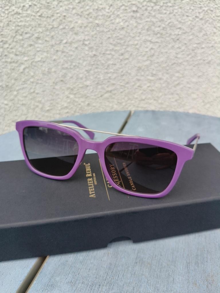 lunettes de soleil violettes Calvin Klein Jeans femmes neuf, Neuf, Autres marques, Enlèvement ou Envoi, Lunettes de soleil