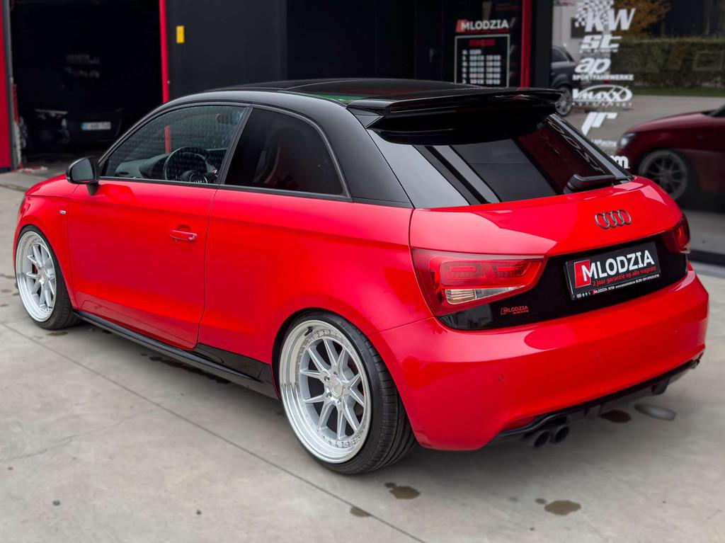 Audi A1 S tronic Competition SCHAALSTOELEN Tuned Vmaxx, Zwart, 4 cilinders, Leder, Bedrijf