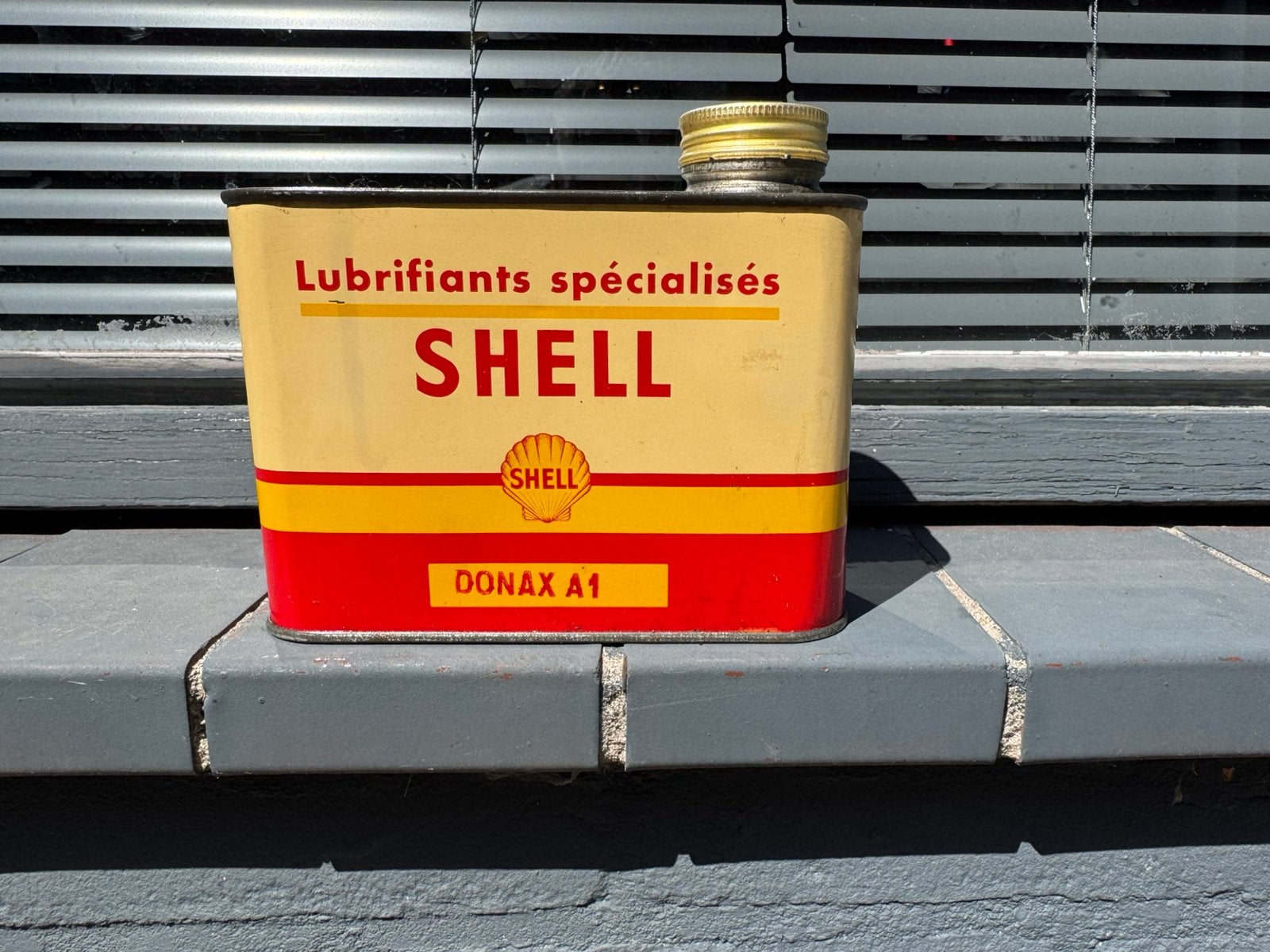 Bidon d'huile SHELL Donax 1 litre, Enlèvement ou Envoi, Utilisé, Autre, Autres marques