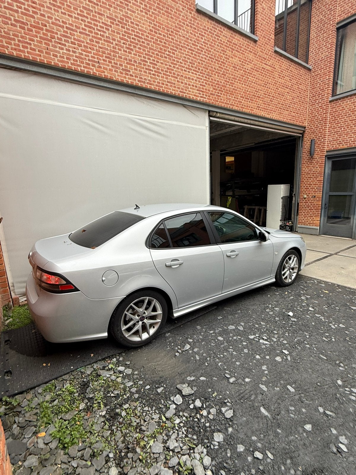 Saab 9.3 **automaat **122.000km **eerste eigenaar **, Autos, Cuir, Argent ou Gris, Achat, Noir