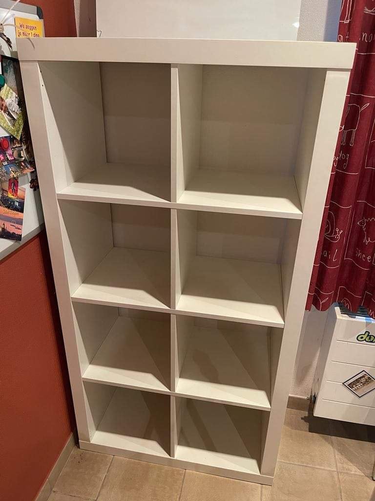 Kallax met krasjes, Huis en Inrichting, Kasten | Boekenkasten, Ophalen, Gebruikt