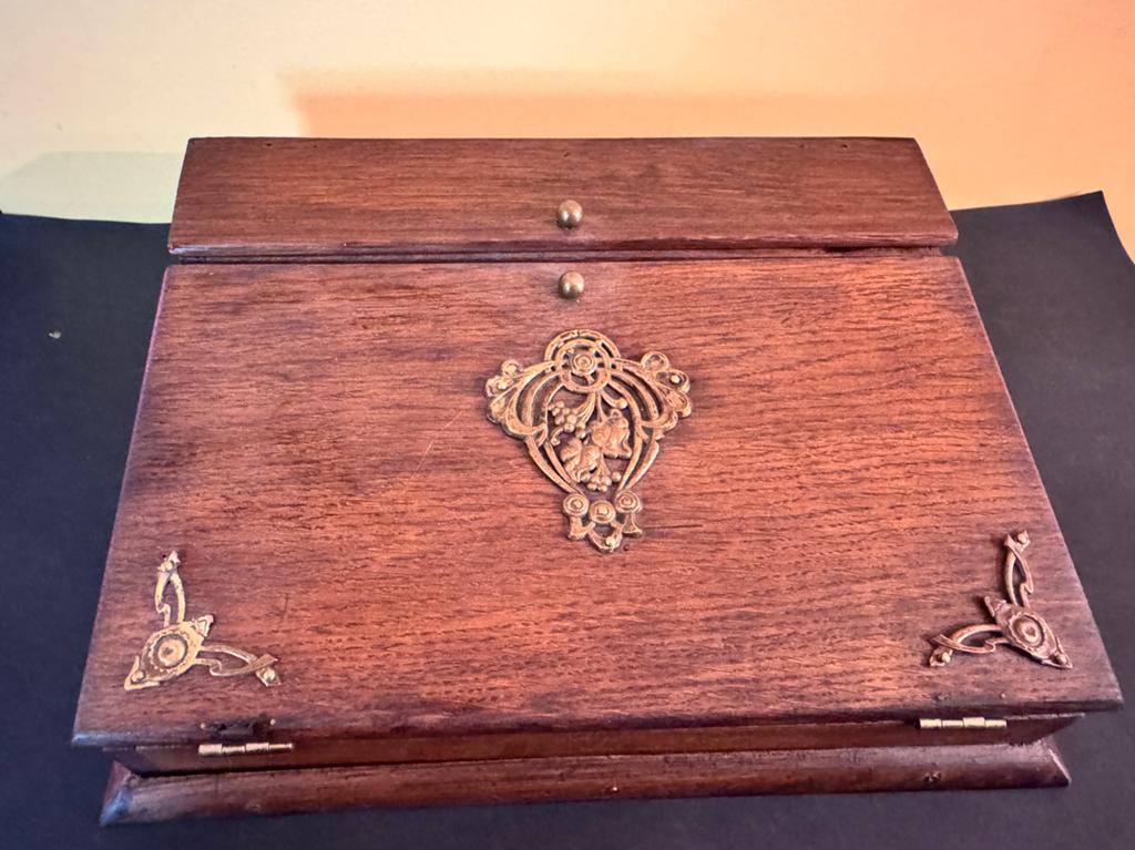 Antiek houten schrijfkistje met messing beslag, Antiek en Kunst, Ophalen of Verzenden