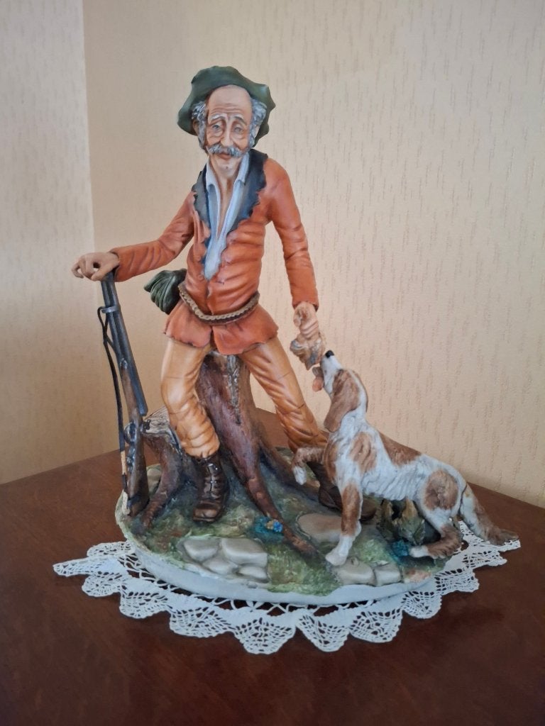 Statue en porcelaine de Capodimonte, Antiquités & Art, Enlèvement