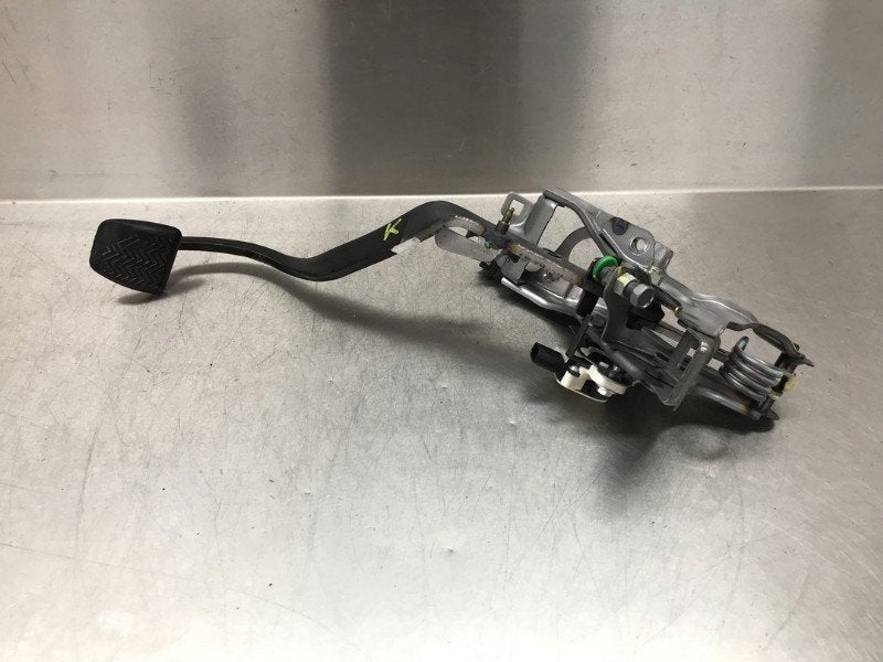 PEDALE DE FREIN ABS Toyota Avensis Wagon (T27) (|AVENSIS|), Utilisé, Toyota
