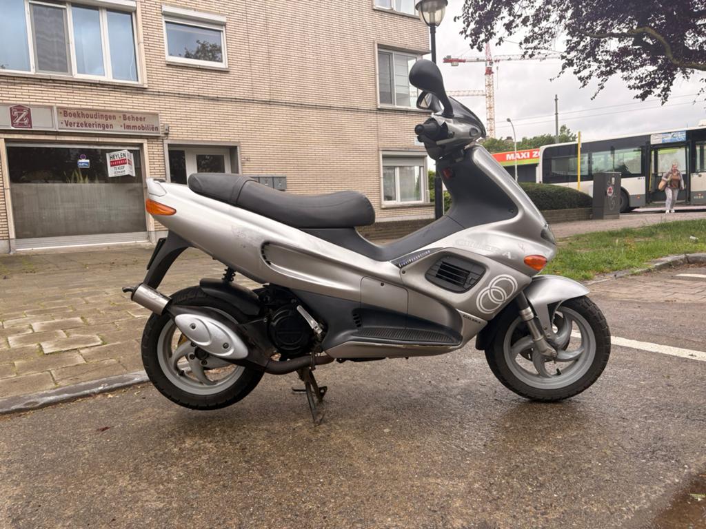 GILERA RUNNER B-klasse Belgische Papieren!, Fietsen en Brommers, Ophalen, Gebruikt, Overige modellen, Klasse B (45 km/u)
