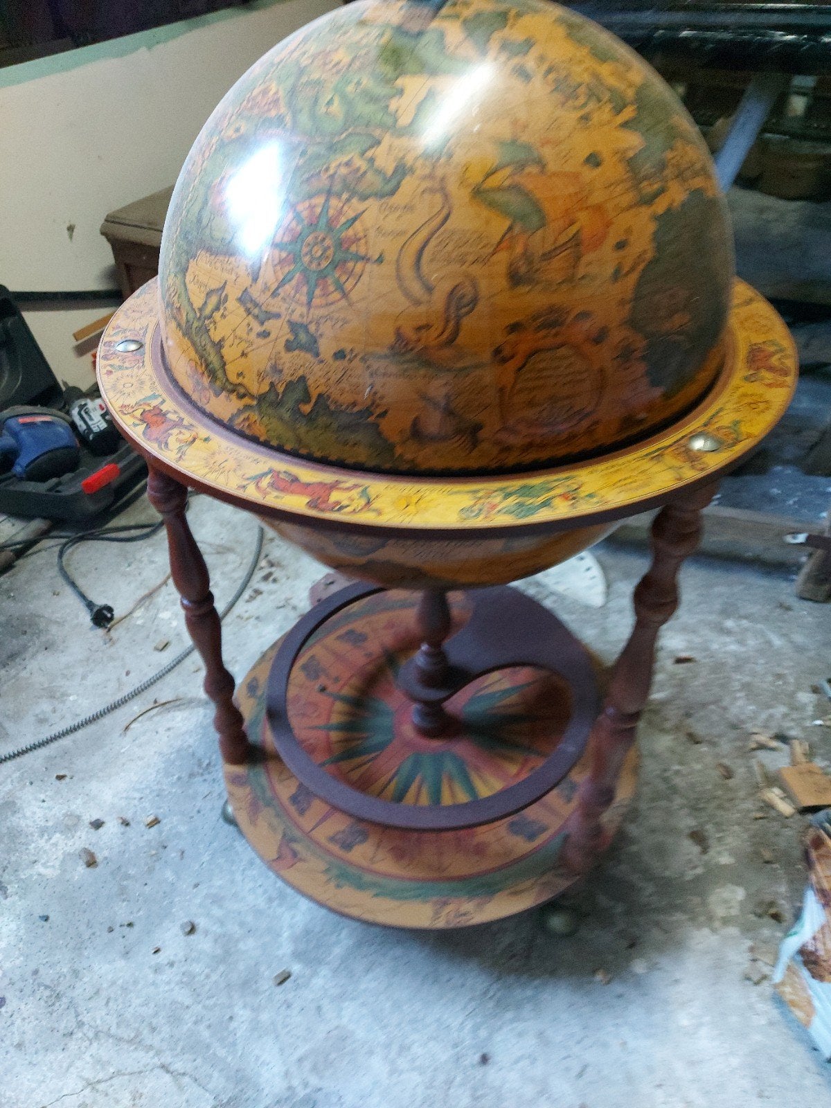 globe en bois brun 90cm hauteur/50cm large,130 euros, Enlèvement, Bois
