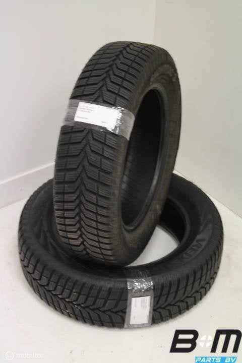 2 x 1756515 84T Vredestein Snowtrac 3 met 6.5mm 175 65 15, Autos : Pièces & Accessoires, Pneus & Jantes, Pneu(s), Utilisé