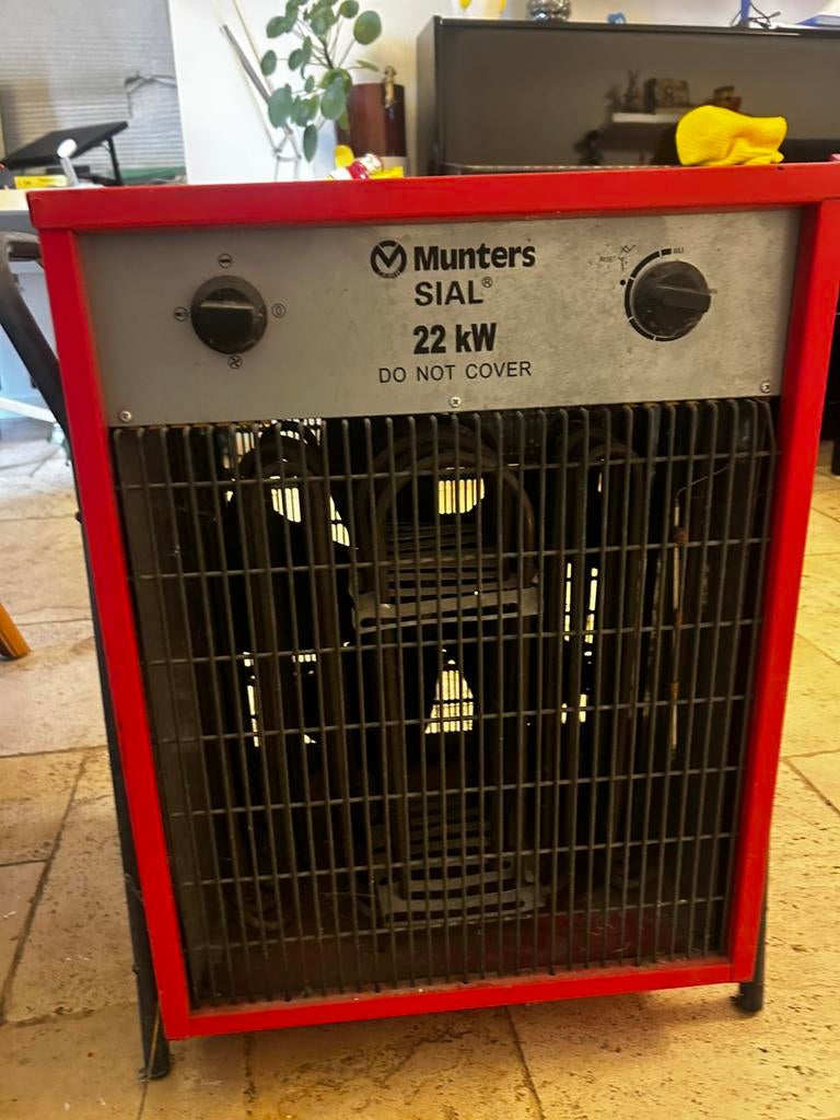 Munters 400v magazijnverwarming, Doe-het-zelf en Bouw, Ophalen, Zo goed als nieuw
