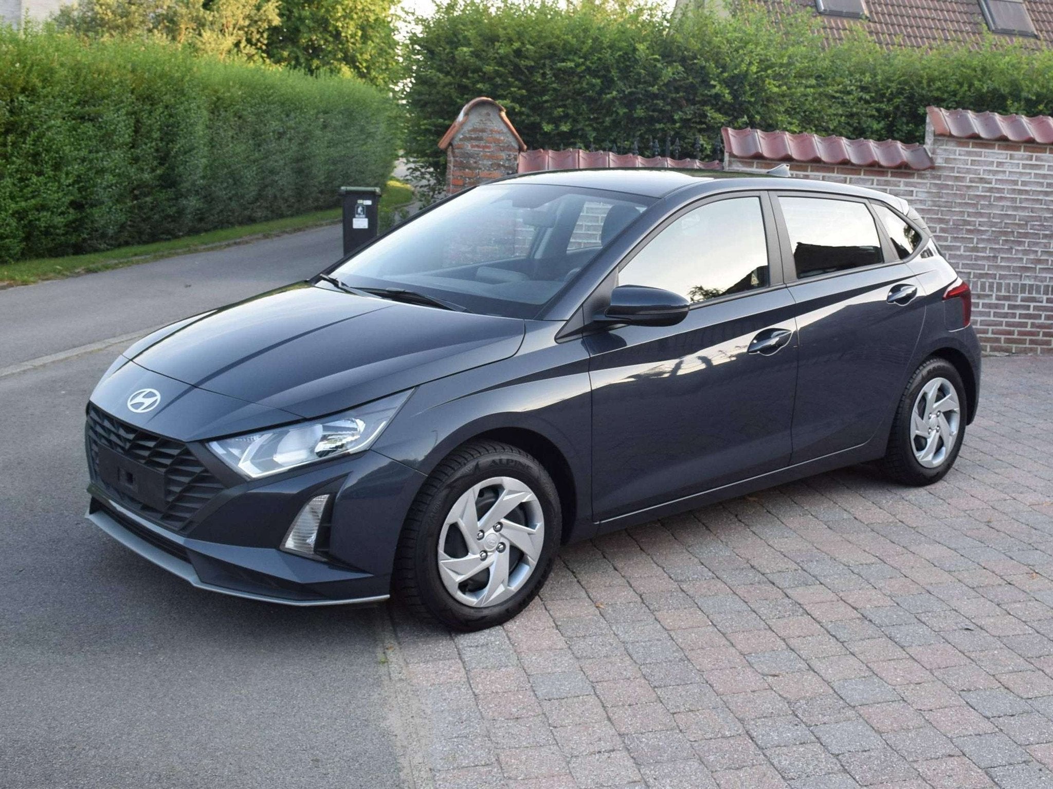 Hyundai i20 i20 1.2i COMFORT (bj 2025), Gebruikt, 4 cilinders, 1198 cc, Zilver of Grijs
