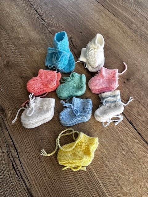 Babysokjes handwerk / vanaf 0 tot ?, Enfants & Bébés, Vêtements de bébé | Chaussures & Chaussettes, Garçon ou Fille, Enlèvement ou Envoi