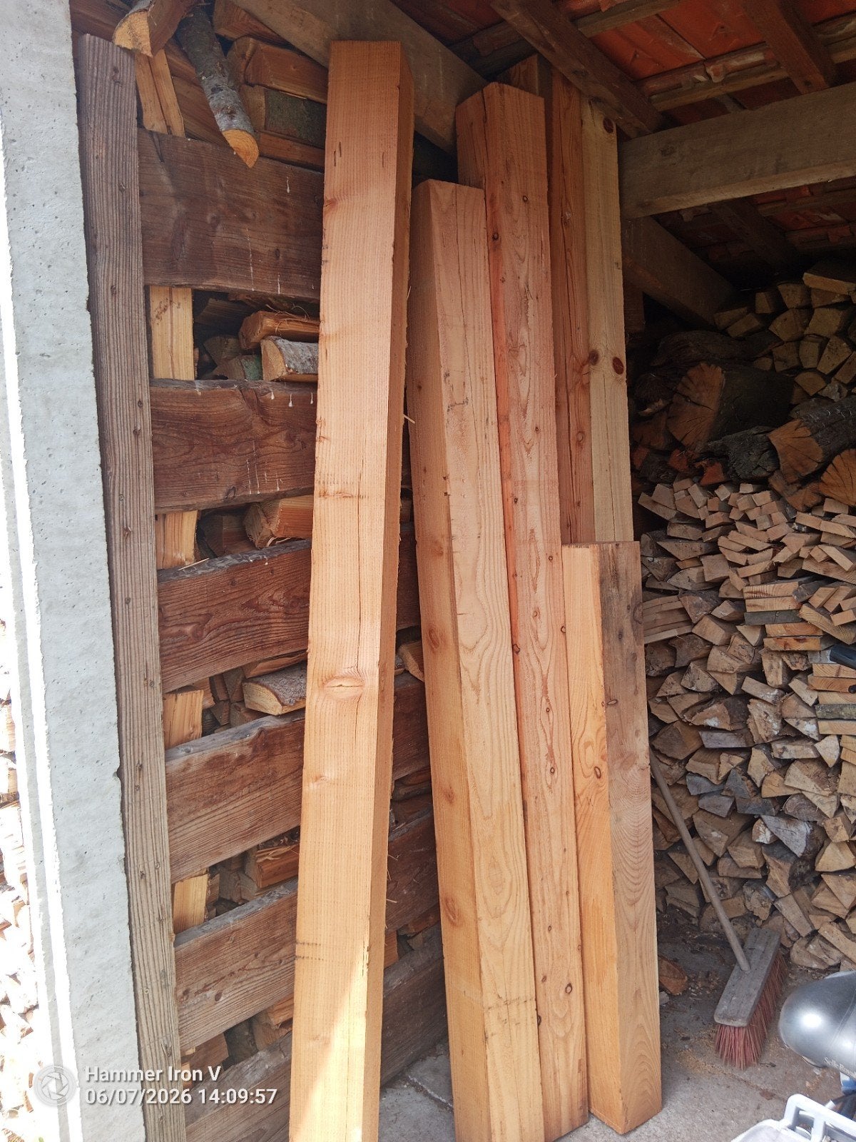 Massieve larix en Douglas balken 14x14, Enlèvement, Poutres