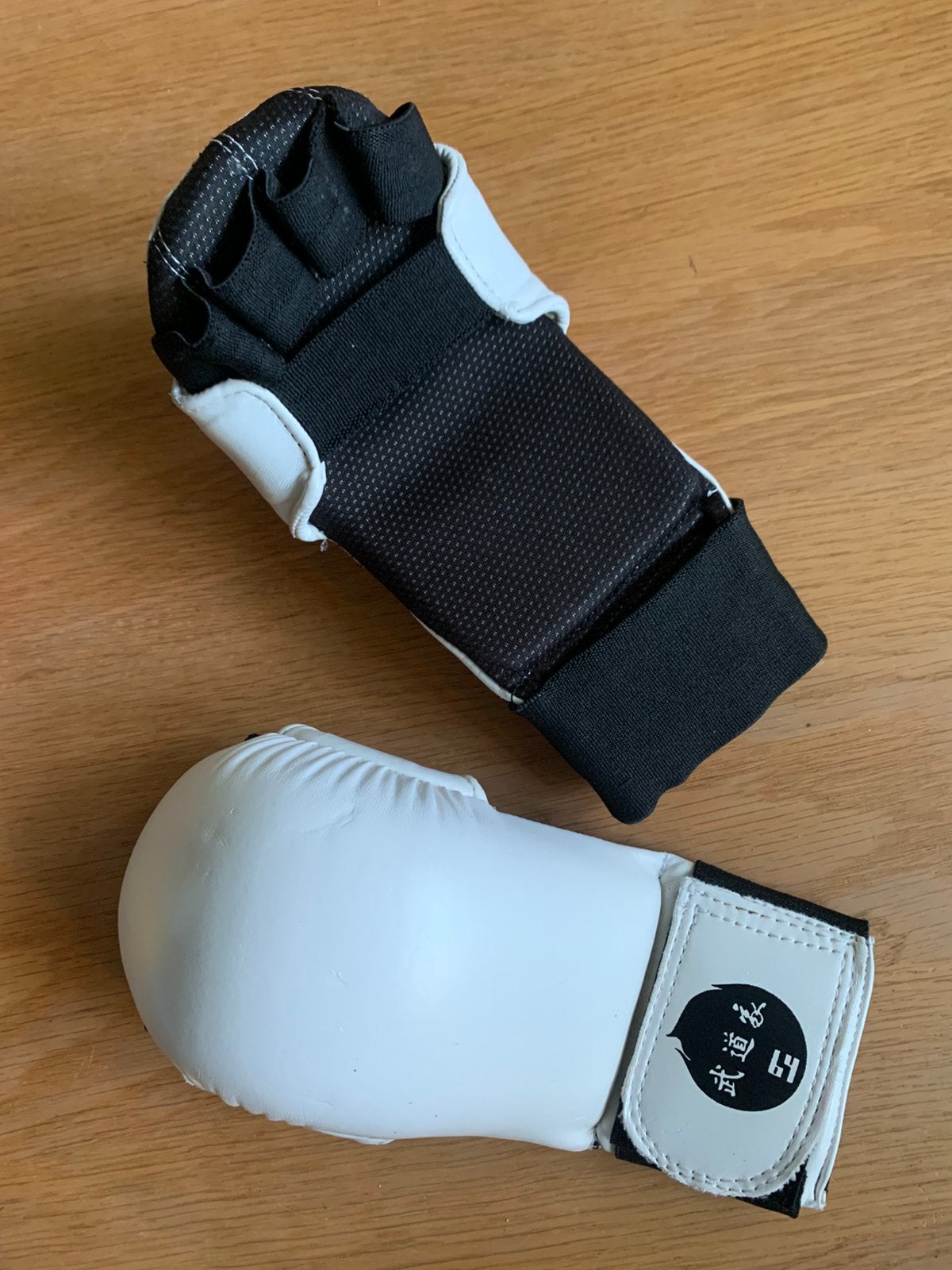 Karate handschoen paar maat XS, Maat XS of kleiner, Ophalen of Verzenden, Zo goed als nieuw, Karate