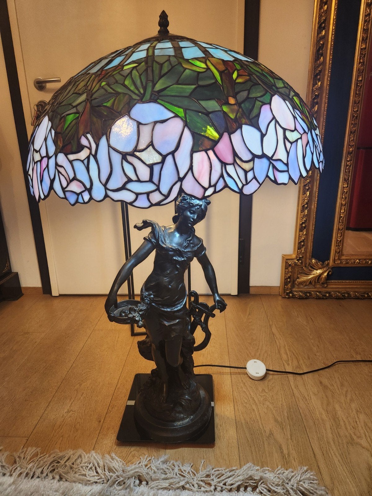 Grote Monumentale Bronzen Lamp / Vloerlamp naar L. & F. More, Huis en Inrichting, Lampen | Tafellampen, Glas, Metaal, Blauw, Klassiek