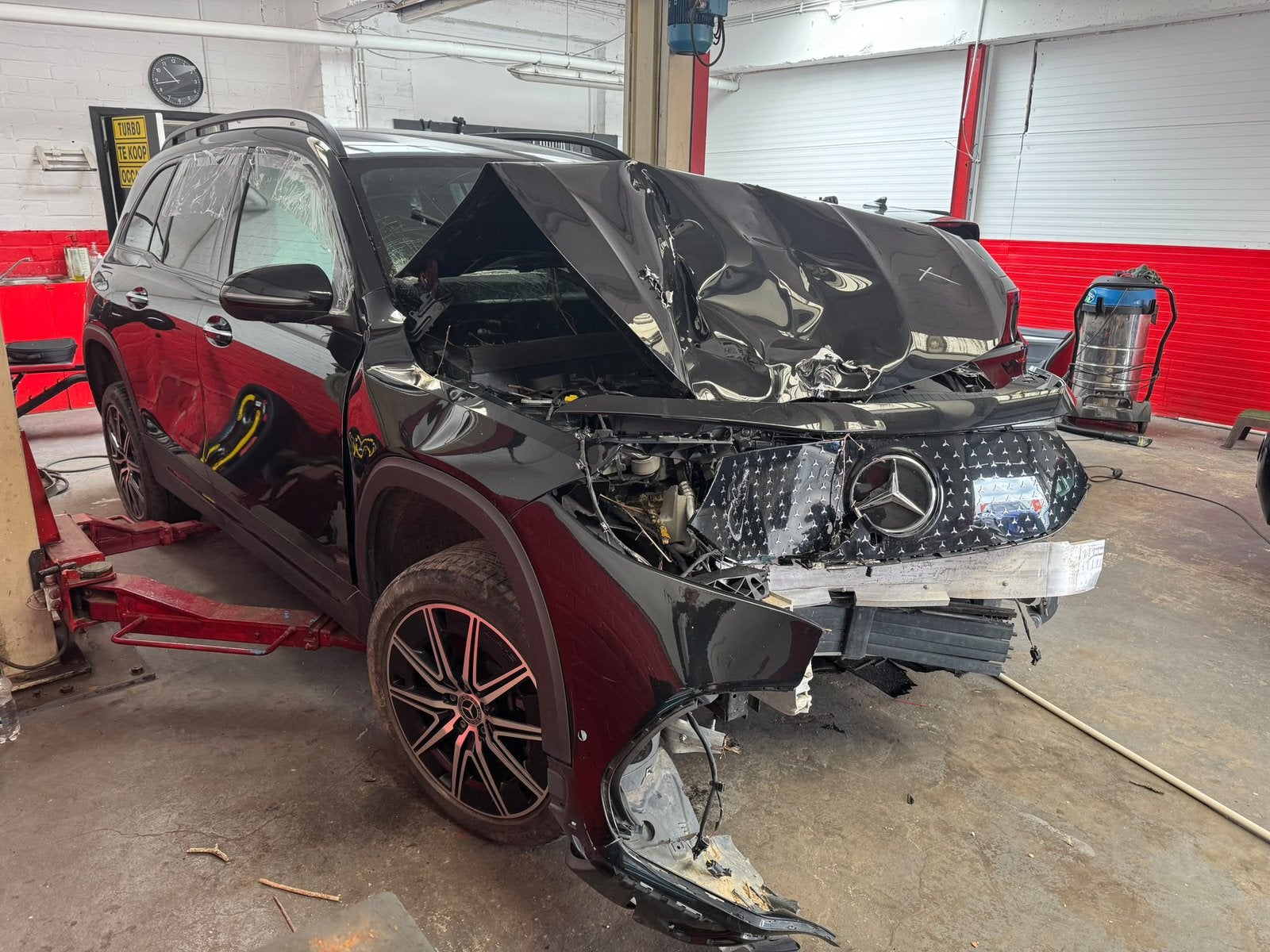 Faites subir à une Mercedes EQB 250+ des dégâts, Autos, Achat, EQB, Entreprise, https://public.car-pass.be/vhr/a14b6ce7-214b-48a1-a008-c1794fdfd80f