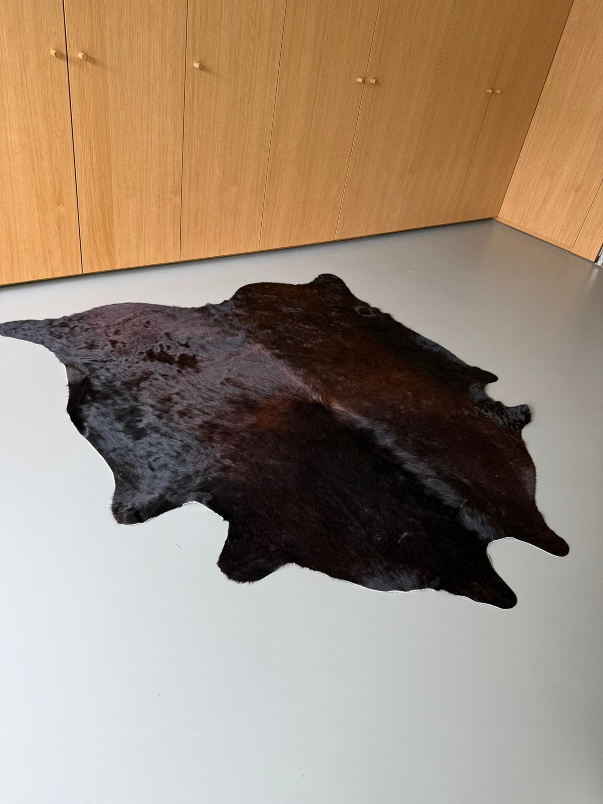 Cuir de vachette brun foncé/noir 200 x 220 cm, Enlèvement, Comme neuf, Noir