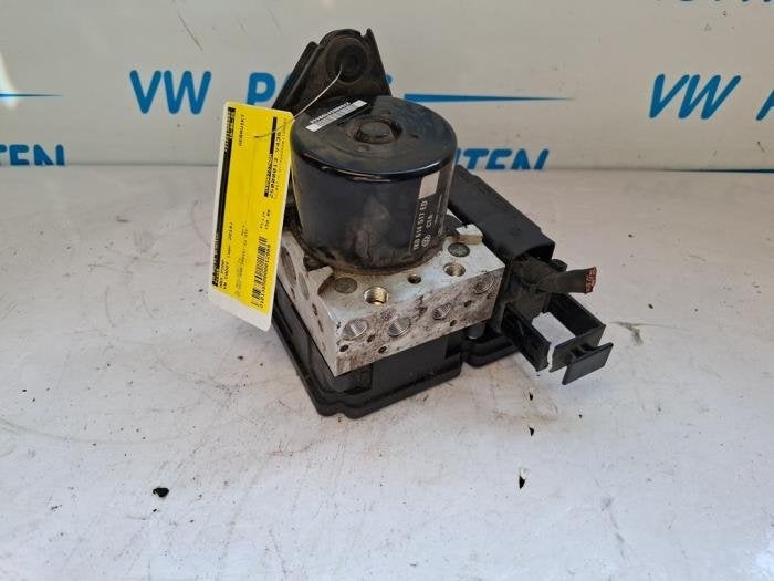 Pompe ABS d'un Volkswagen Caddy, Volkswagen, -, 3 mois de garantie, Utilisé