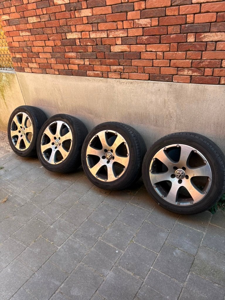 Volkswagen Autobanden met velgen 215/50R17, Autos : Pièces & Accessoires, Pneus & Jantes, Enlèvement, Utilisé, Jante(s)