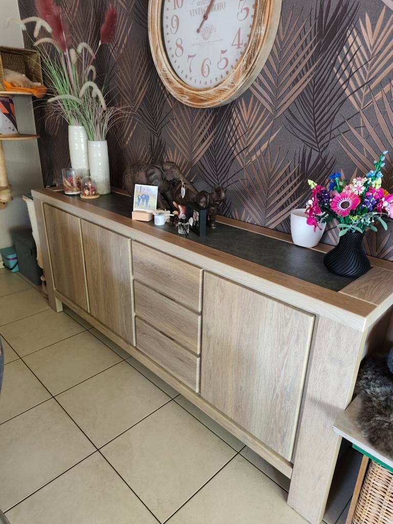 Mooie Dressoir en Barkast, Enlèvement