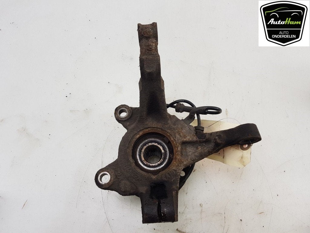 FUSEE RECHTS VOOR Dacia Logan MCV II / Sandero Wagon (7S), Auto-onderdelen, Dacia, Dhr. J. Ham, Gebruikt, Administratie@autoham.nl