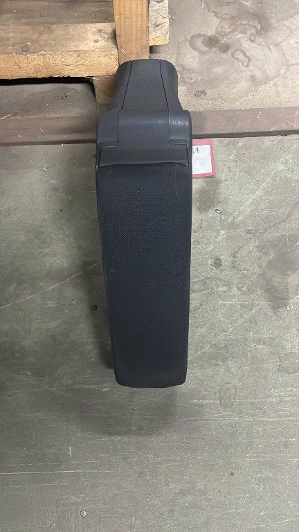 MIDDENCONSOLE Alfa Romeo MiTo (955) (01-2008/12-2018), Stellantis Europe S.p.A, Gebruikt, IPC D1-09 Bahnhofsplatz
65423  Rüsselsheim am Main, DE