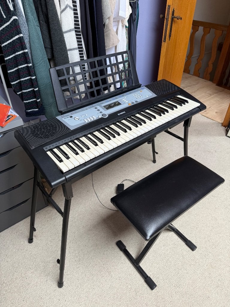 Piano keyboard Yamaha, Musique & Instruments, Claviers, 61 touches, Connexion MIDI, Yamaha, Comme neuf