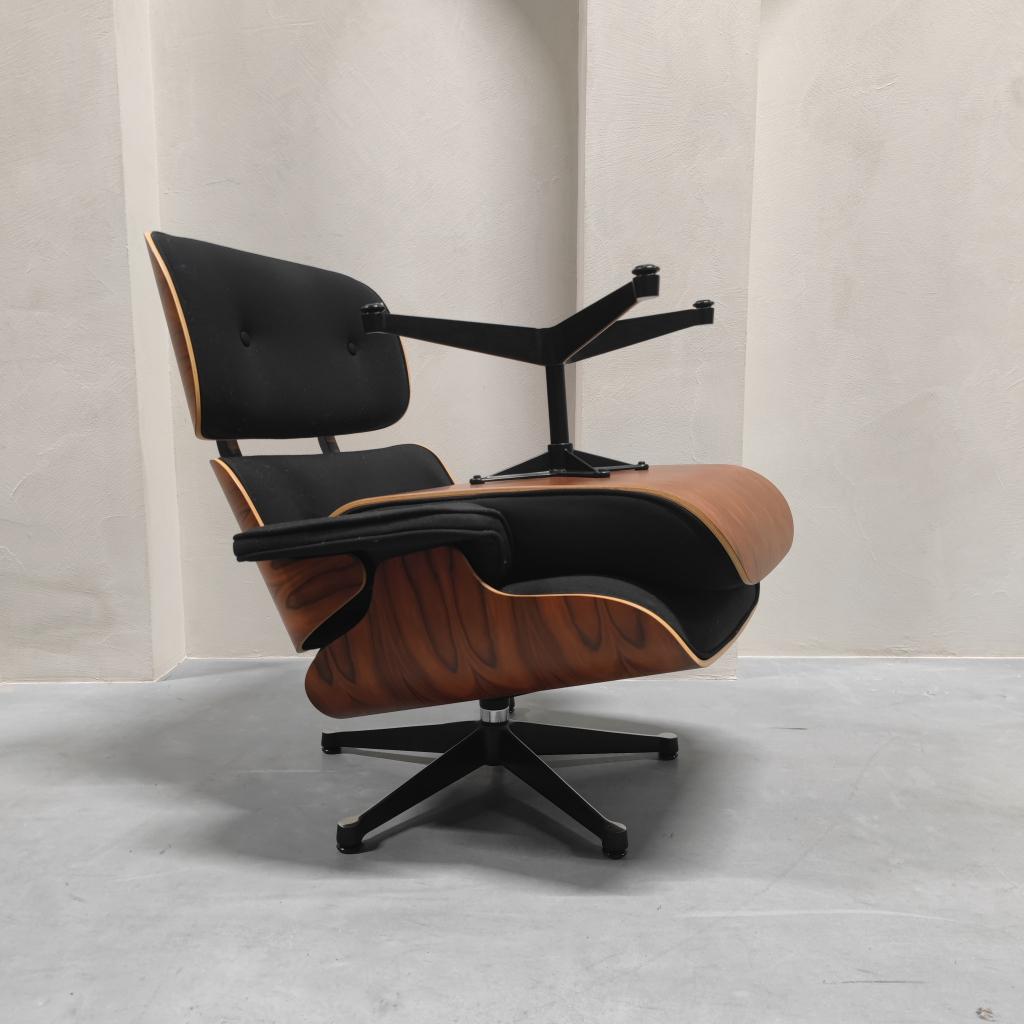Vitra Eames lounge chair twill incl. ottoman limited edition, Antiquités & Art, Antiquités | Meubles | Chaises & Canapés, Enlèvement ou Envoi
