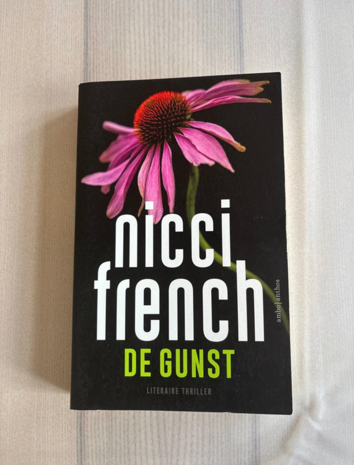 Nicci French - De Gunst, Boeken, Ophalen of Verzenden, Zo goed als nieuw, België
