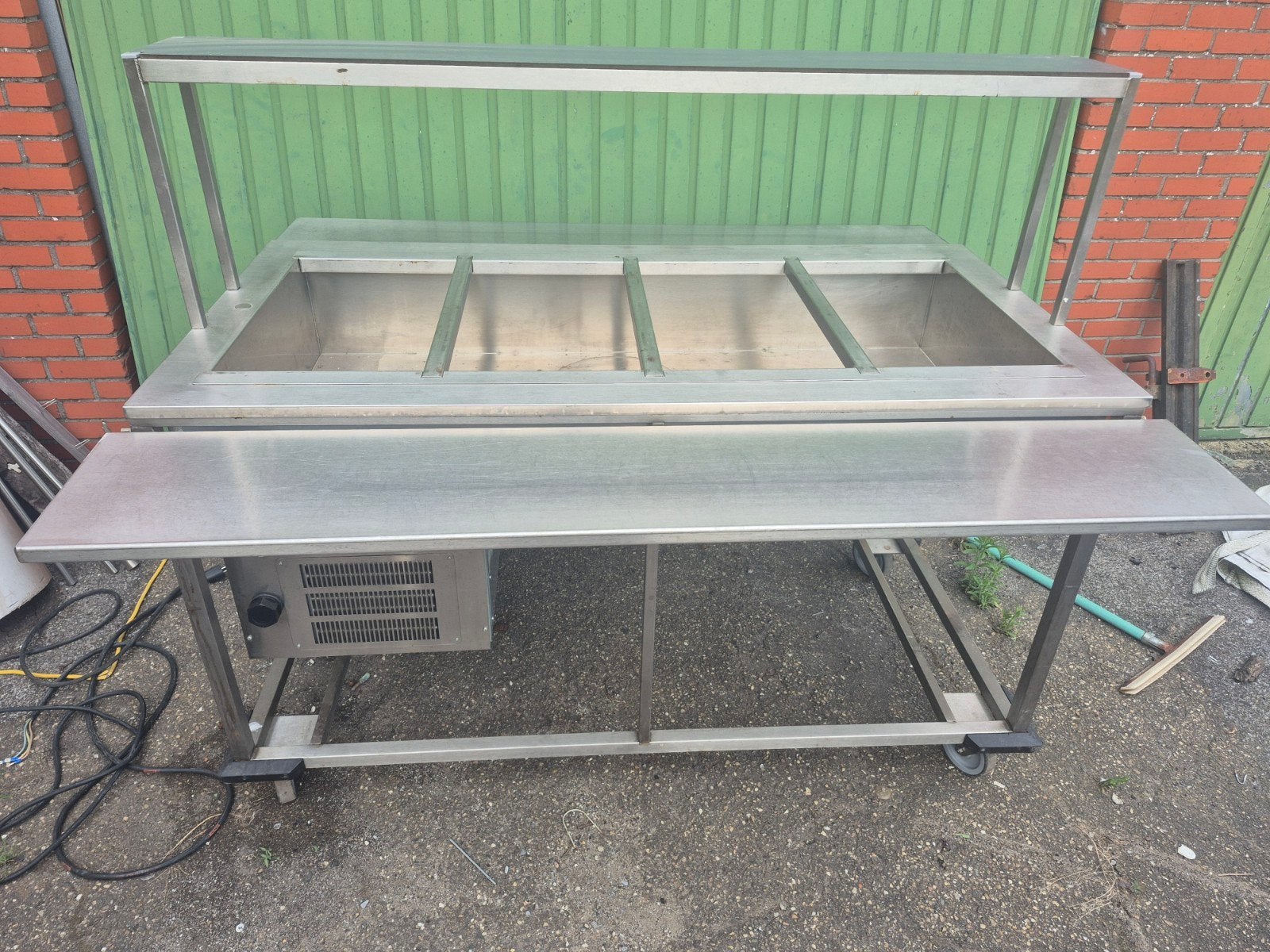 Gekoelde portioneerwagen 4x 1/1 Gn, Ophalen