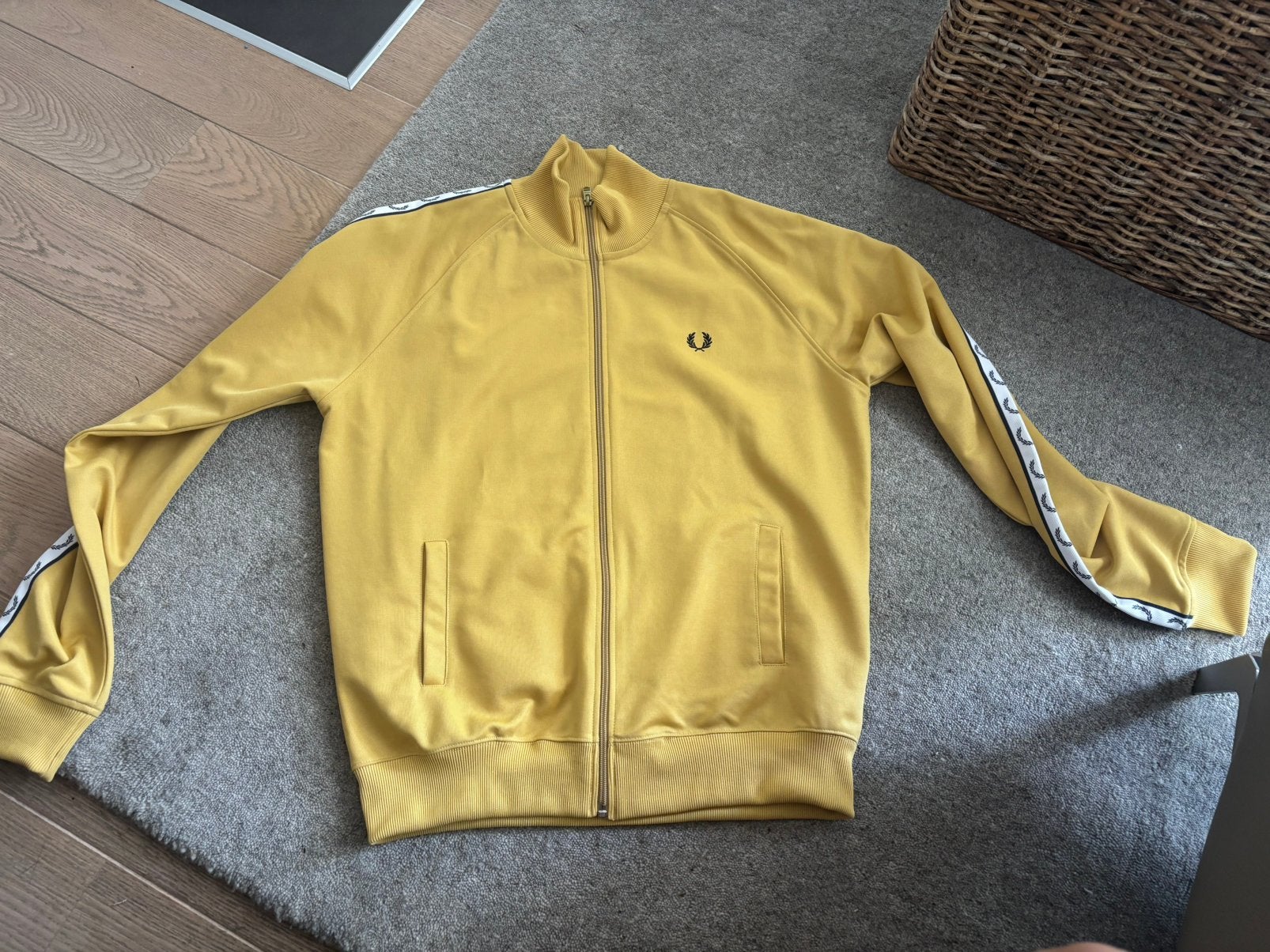 Fred Perry trainingsjas - decent geel - L, Ophalen of Verzenden, Geel