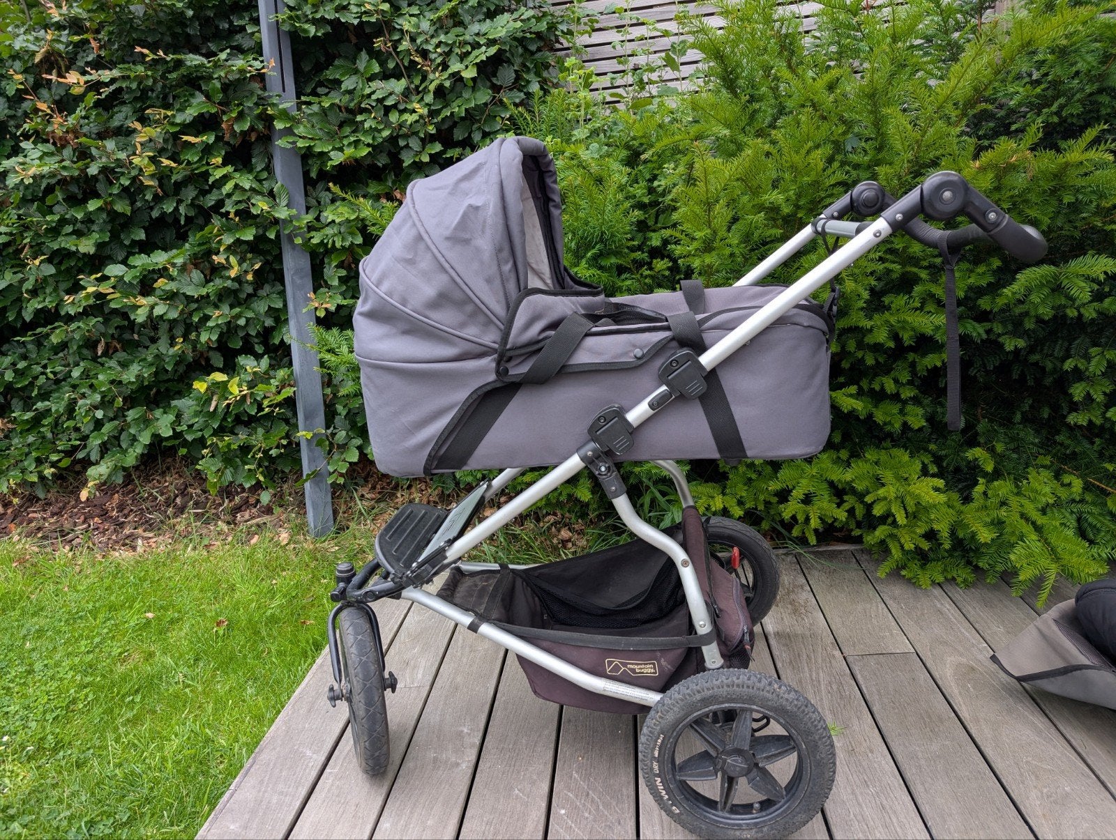 Mountain Buggy - urban jungle - draagmand + buggy, Ophalen, Voetenzak