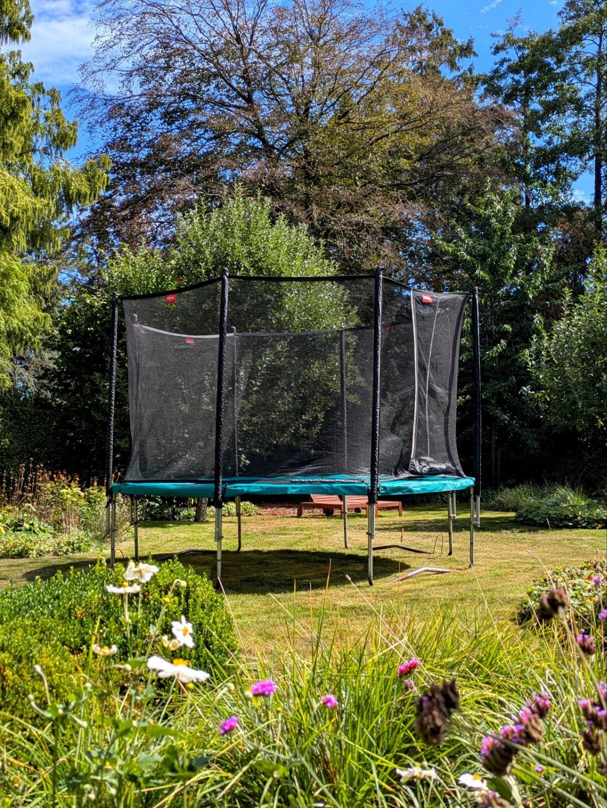 montagne de trampoline, Enfants & Bébés, Jouets | Extérieur | Trampolines, Enlèvement, Comme neuf