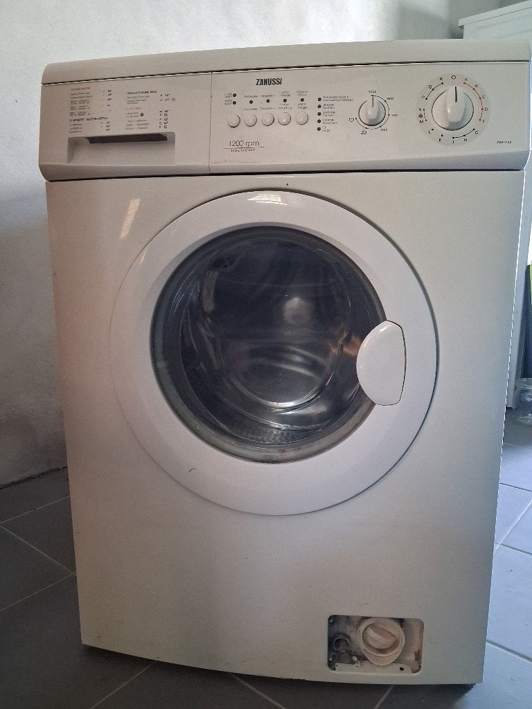 Lave linge Zanussi, Electroménager, Enlèvement, Utilisé, 1200 à 1600 tours