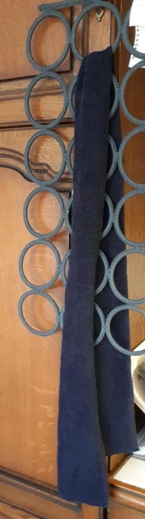 Winter sjaal - marine blauw - € 1.00, Kleding | Dames, Verzenden, Gedragen, Sjaal