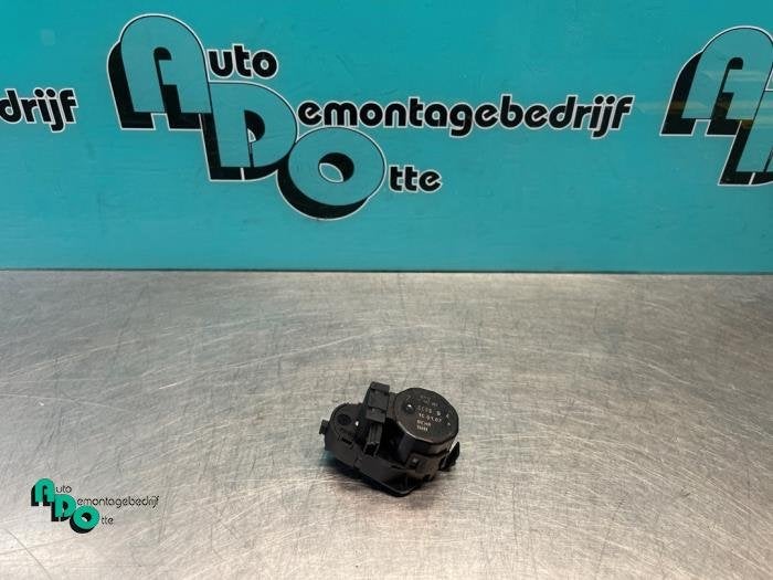 Clapet chauffage moteur d'un BMW 5-Serie (5-Serie 02-), -, 3 mois de garantie, Utilisé, -