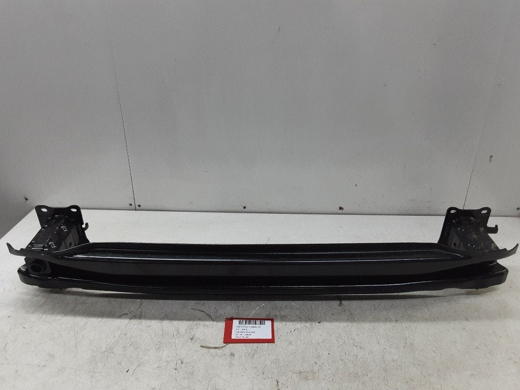 RENFORT PARE CHOC ARRIERE (TRAVERSE) Polo VI (AW1), Volkswagen, Mevr. I. Hauben, Utilisé, Rue de l'Espoir 34 34
4030  GRIVEGNÉE, BE