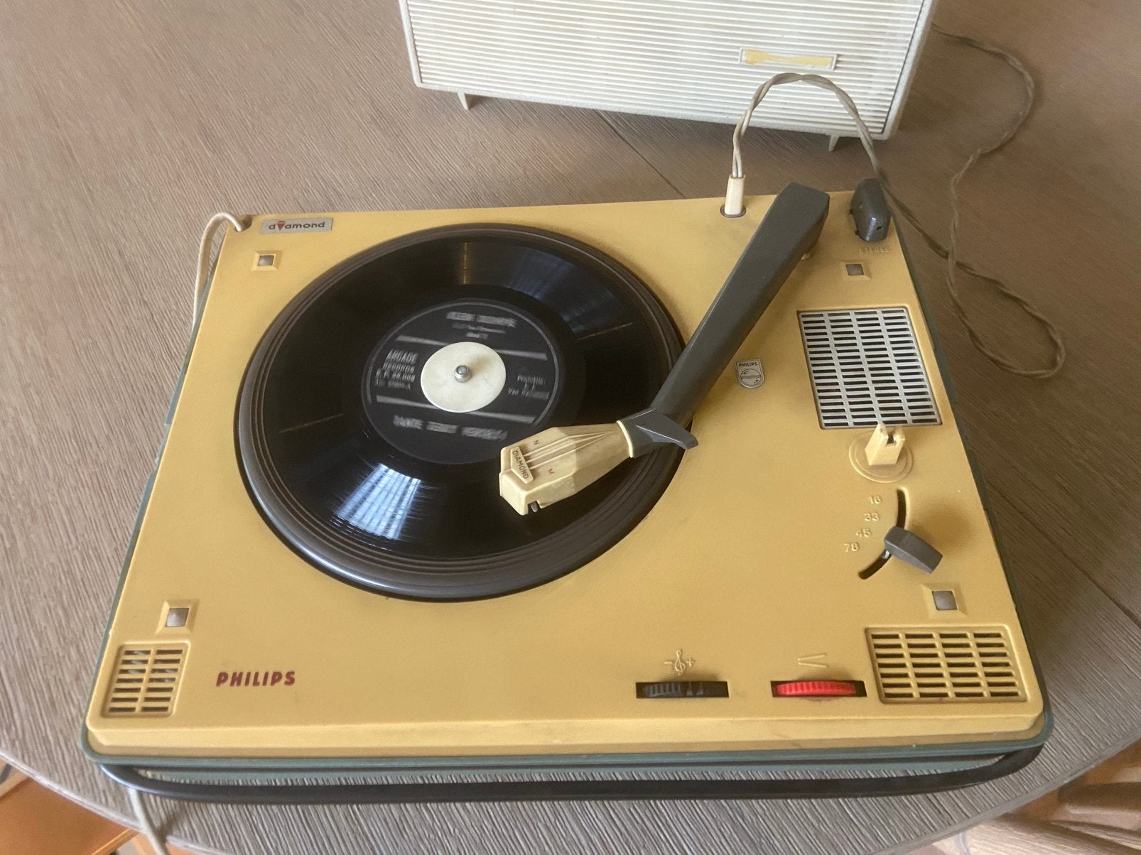 Vintage Draagbare Philips Diamond, TV, Hi-fi & Vidéo, Tourne-disques, Tourne-disque, Enlèvement, Utilisé, Réglage pitch