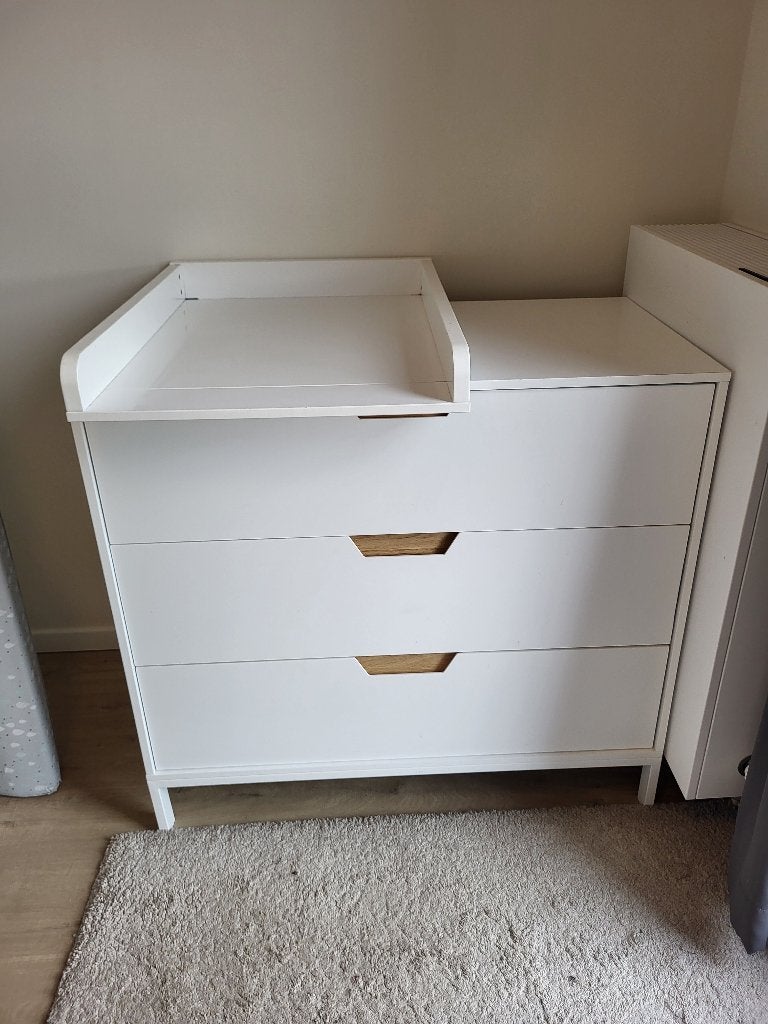 Babykamer bedje + commode + kleerkast, Enfants & Bébés, Enlèvement, Utilisé, Commode