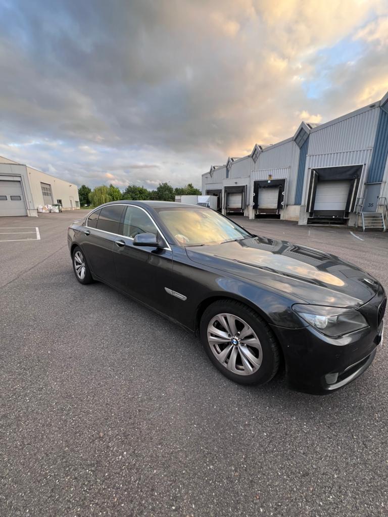 Bmw 730d F01 2009, Autos, BMW, Particulier, Série 7, Apple Carplay, Diesel, Euro 5, 5 portes, Automatique, Cuir, Propulsion arrière