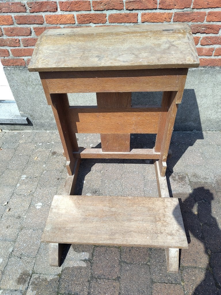 Bidstoel, Antiek en Kunst, Ophalen