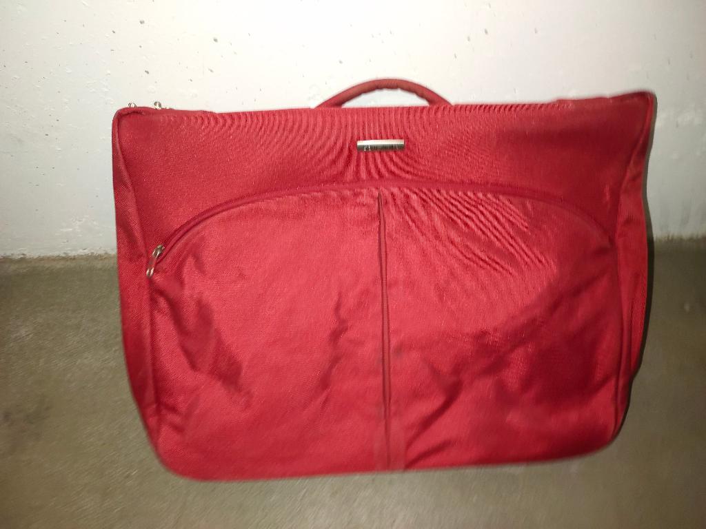 Samsonite kledingtas — rood, Handtassen en Accessoires, Tassen | Rugtassen, Zo goed als nieuw, Overige merken, Ophalen of Verzenden