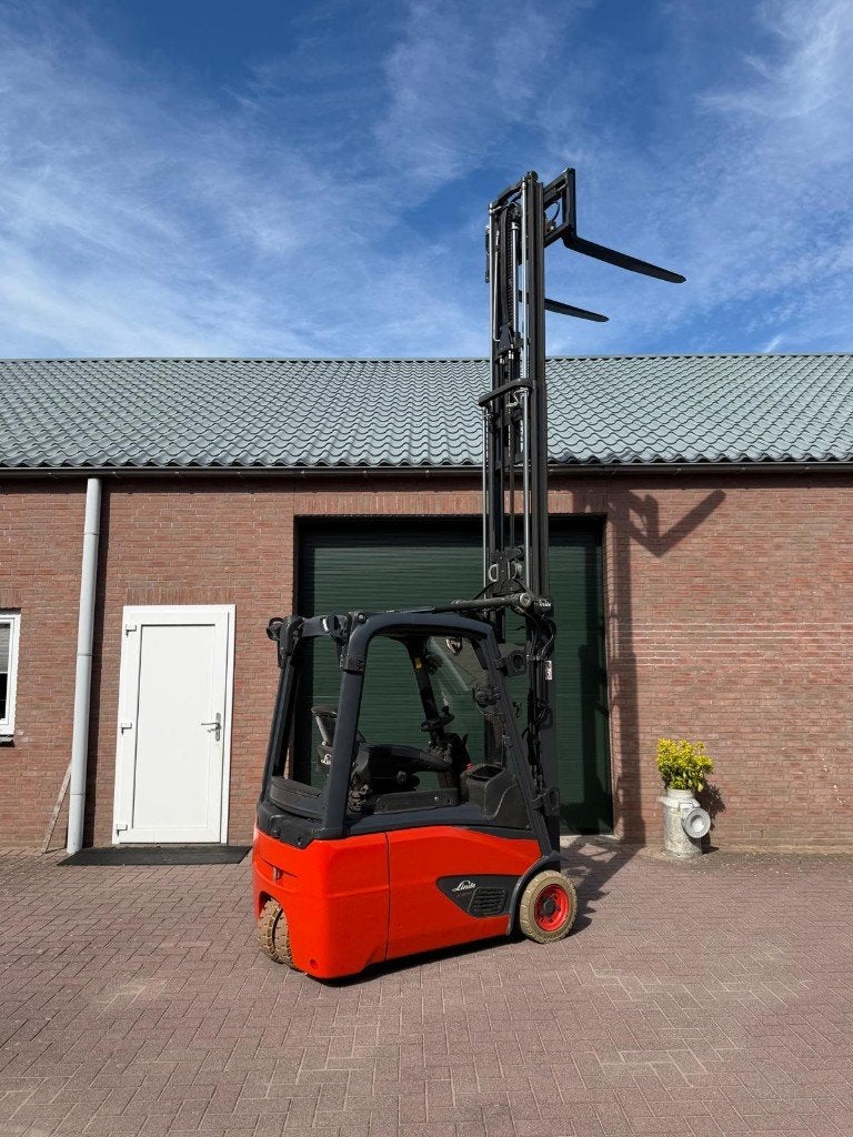 Linde E16-02 EVO triplo elektrische heftruck, Zakelijke goederen, Linde, Heftruck, Ophalen of Verzenden, 1000 tot 2000 kg