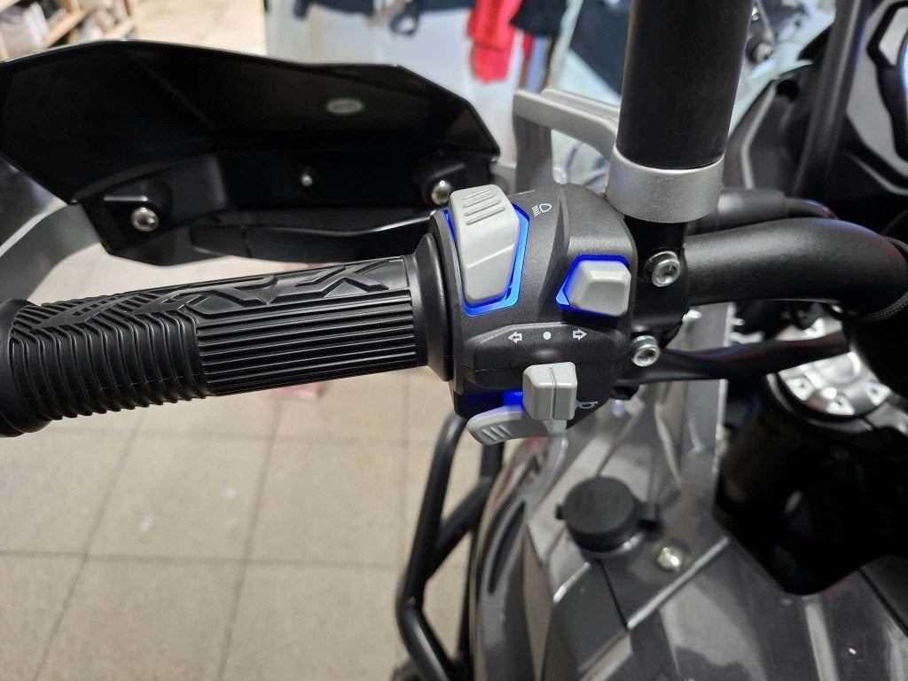 Benelli TRK 502 – 2022 – 8.320 km – A2 35 kW, Motoren, 2 cilinders, Nieuw, Particulier, Toermotor