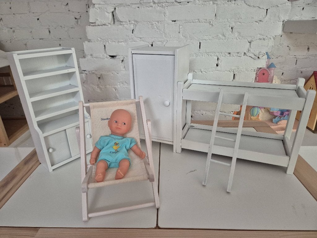 Klein popje corolle + meubeltjes, Ophalen, Gebruikt, Babypop