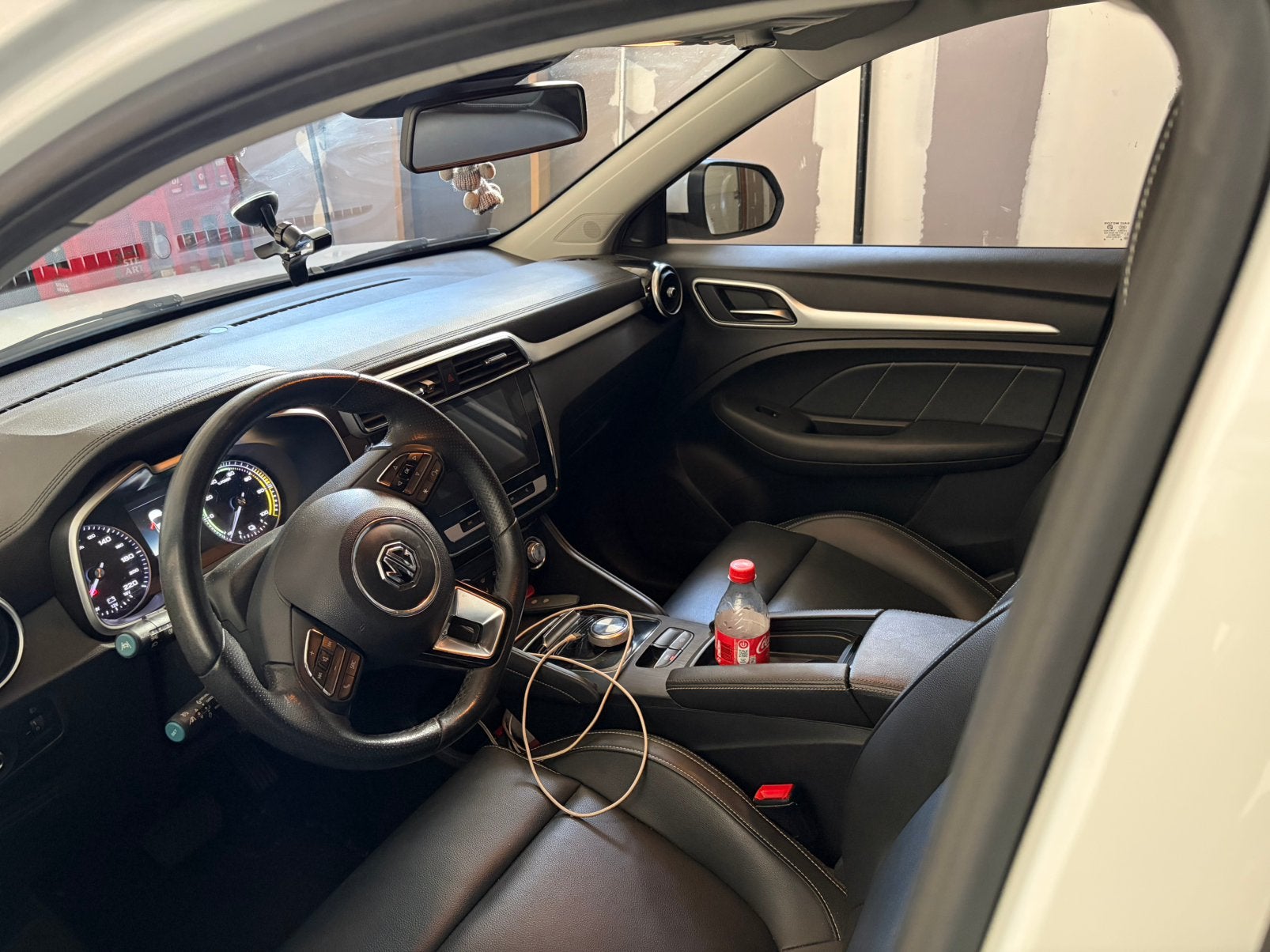 MG ZS EV Luxury – 44,5 kWh – 143 pk – 06/2021 – 67000 km, Ophalen, Voor, MG