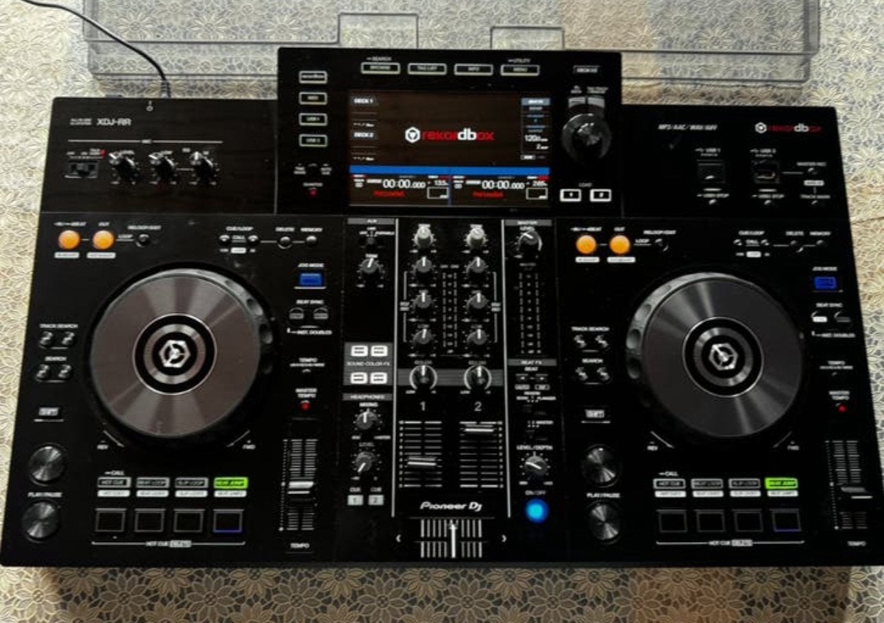Perfecte Pioneer XDJ RR DJ-draaitafels met beschermhoes, Muziek en Instrumenten, Dj-sets en Draaitafels, Ophalen, Zo goed als nieuw