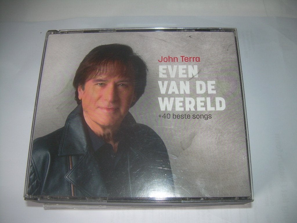3 CD BOX - JOHN TERRA - EVEN VAN DE WERELD - 40 HITS, Cd's en Dvd's, Boxset, Eerste persing, Ophalen of Verzenden, Zo goed als nieuw