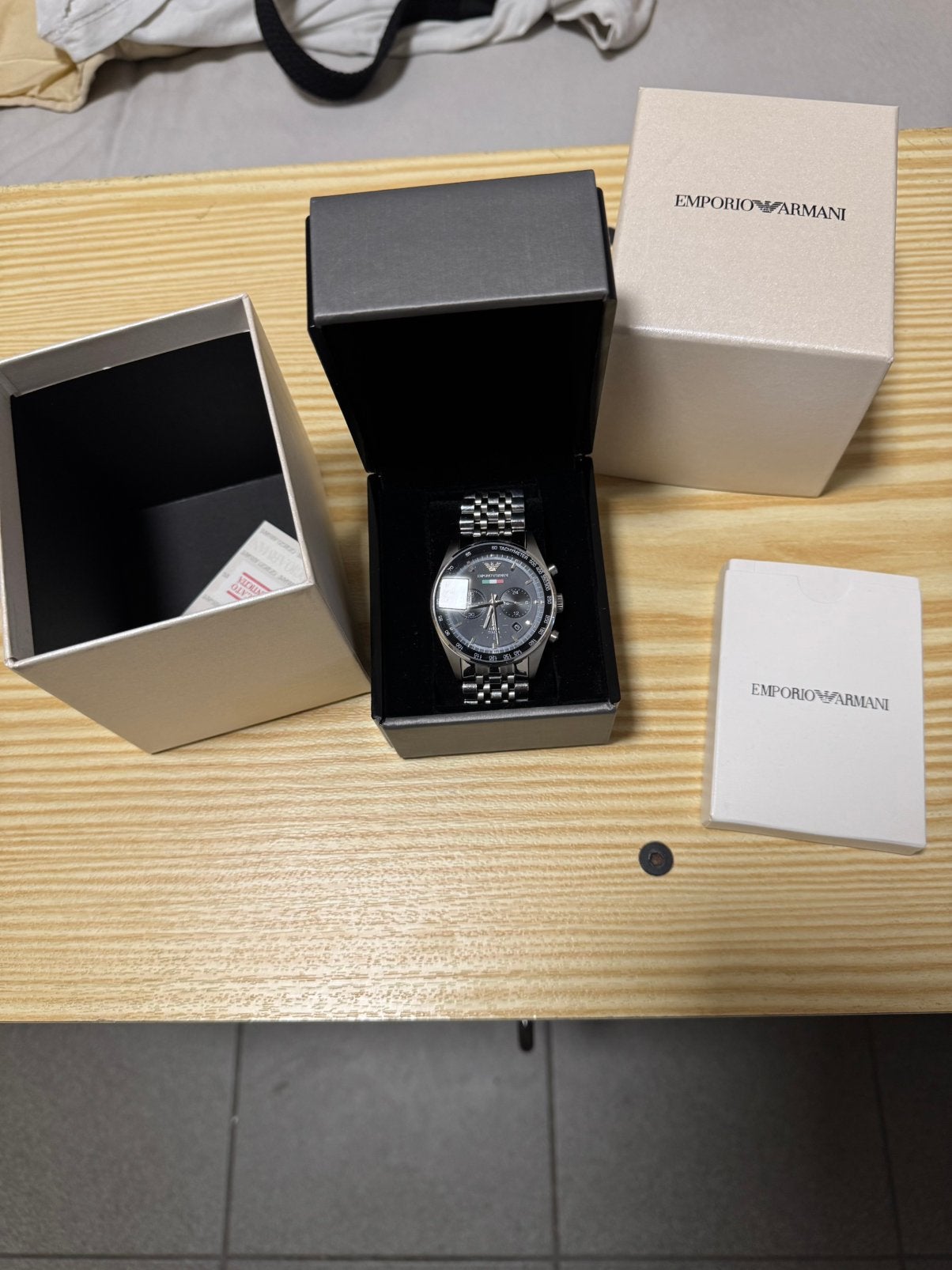 Emporio Armani Team Italia Chronograph AR5983, Bijoux, Sacs & Beauté, Montre-bracelet, Autres marques, Enlèvement ou Envoi, Acier