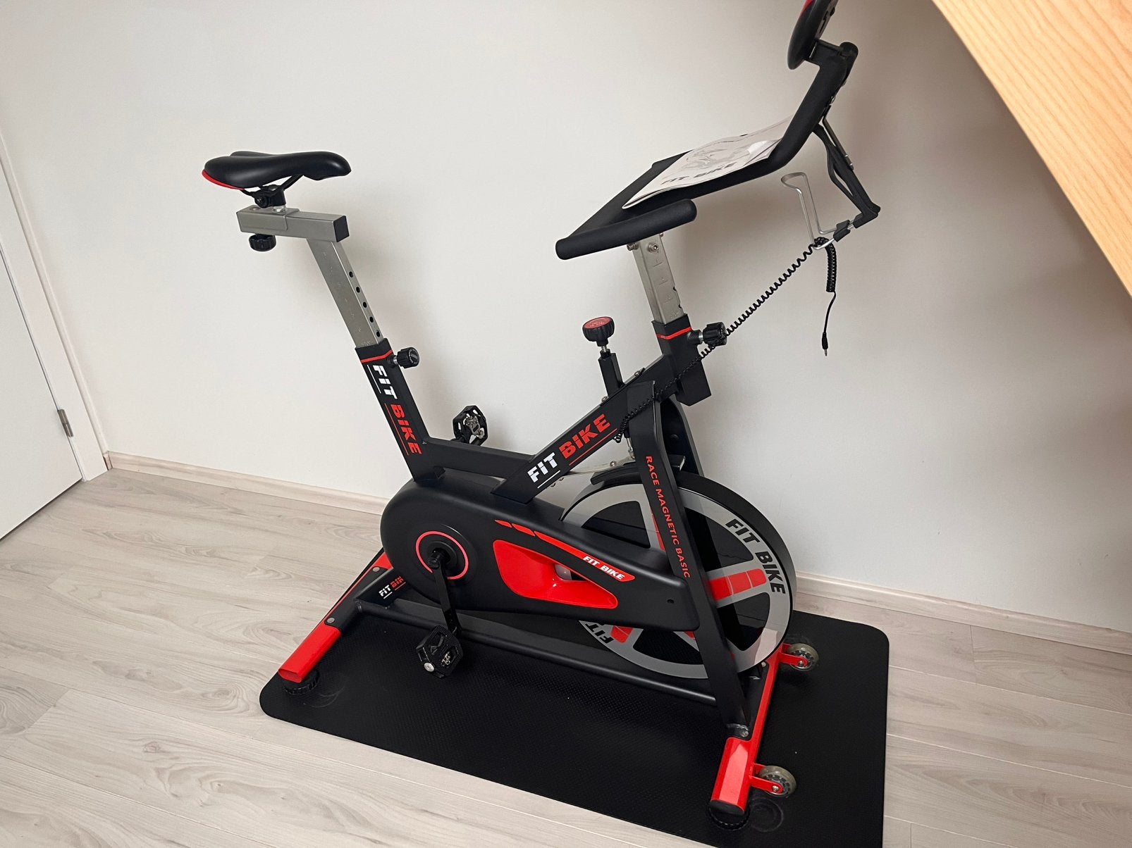 Fitbike Race Magnetic Basic - spinningfiets - nooit gebruikt, Sports & Fitness, Enlèvement, Comme neuf, Vélo de spinning