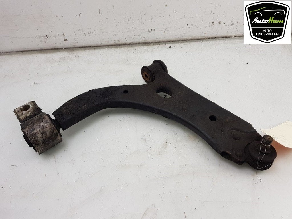BRAS DE SUSPENSION AVANT DROIT (TRIANGLE) Ford Fiesta 5 ST, Dhr. J. Ham, Administratie@autoham.nl, Nijkerkerstraat 27a 27a
3821 CD  AMERSFOORT, NL
